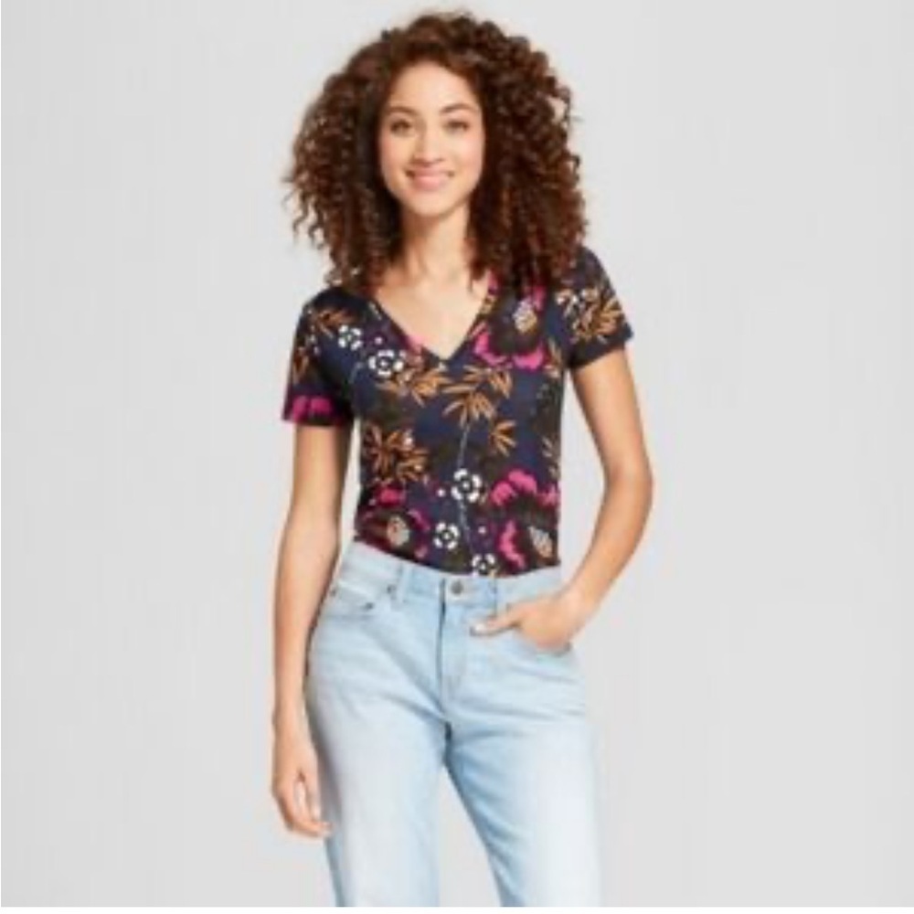Floral V-Neck Tee